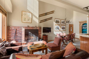 Chamonix 41, Snowmass Ski-In/Ski-Out Condo w/Washer/Dryer/Free WiFi